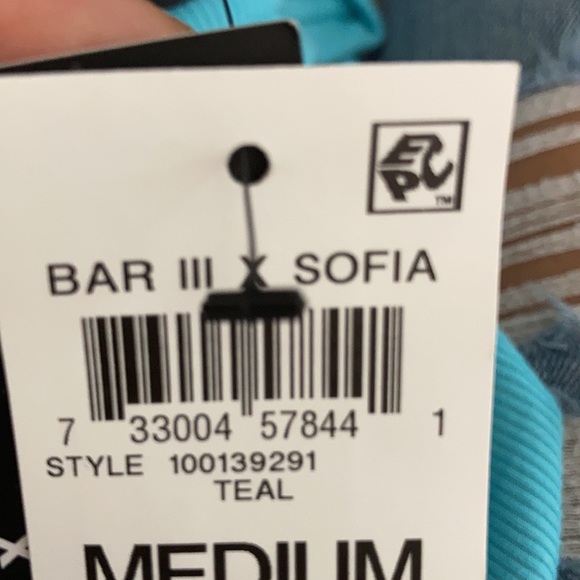 Dress - Picture 4 of 4